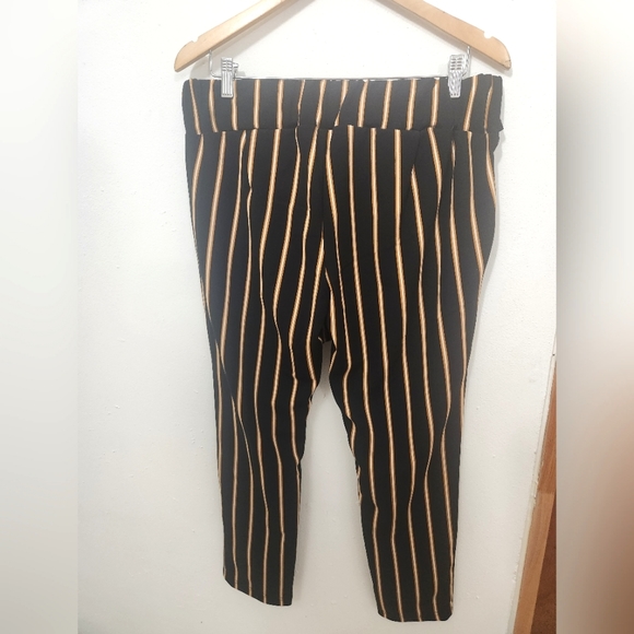 Like an Angel Multi Color Pants Size: Large - Picture 5 of 5